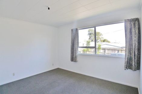 Photo of property in 14 Ewbank Place, Manurewa, Auckland, 2102