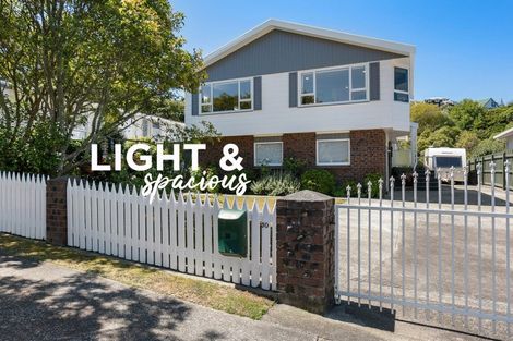 Photo of property in 30 Viewmont Drive, Harbour View, Lower Hutt, 5010