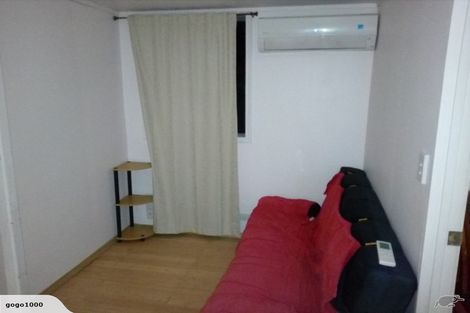 Photo of property in 21 Oaktree Avenue, Browns Bay, Auckland, 0630