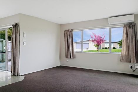 Photo of property in 2 Foxbury Court, Rototuna North, Hamilton, 3210