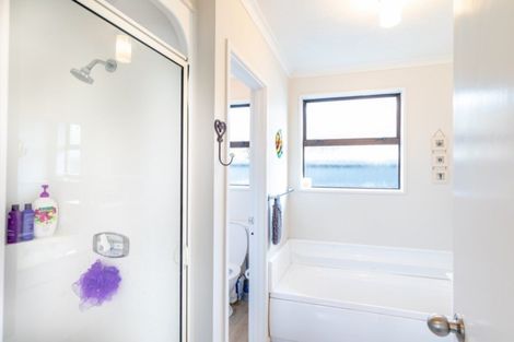 Photo of property in 22 Radiata Avenue, Parklands, Christchurch, 8083