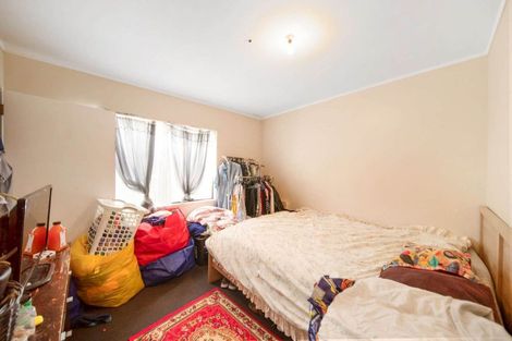 Photo of property in 2/144 Shifnal Drive, Randwick Park, Auckland, 2105