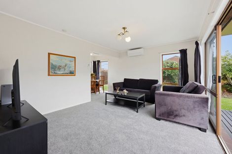 Photo of property in 2/23 Butley Drive, Farm Cove, Auckland, 2012