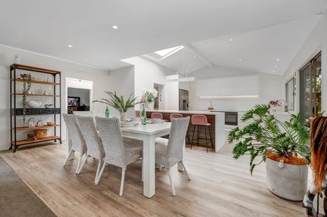 Photo of property in 18 Glengarry Avenue, Manly, Whangaparaoa, 0930