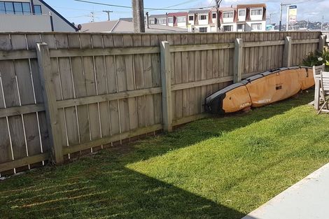 Photo of property in 1/102 Lyall Parade, Lyall Bay, Wellington, 6022