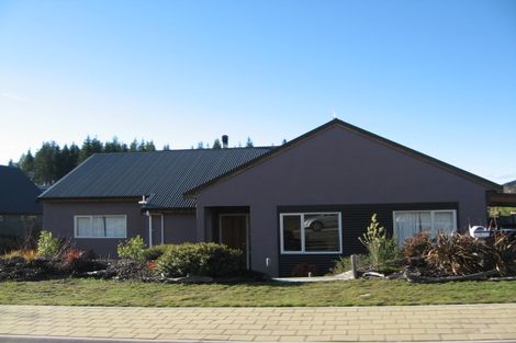 Photo of property in 7 Aspinall Street, Wanaka, 9305