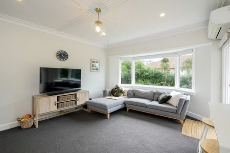 Photo of property in 211a Bay View Road, Saint Clair, Dunedin, 9012