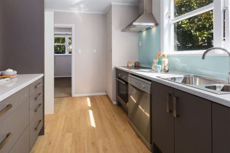 Photo of property in 2 Bedford Street, Cannons Creek, Porirua, 5024