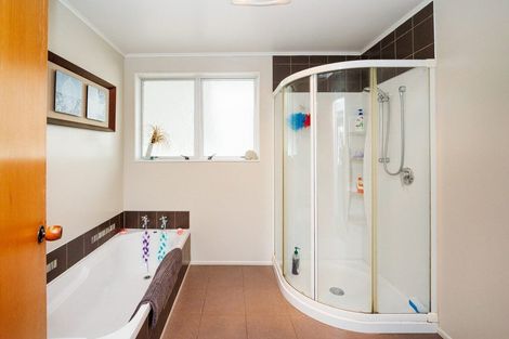 Photo of property in 43 Trent Street, Rongotea, 4476