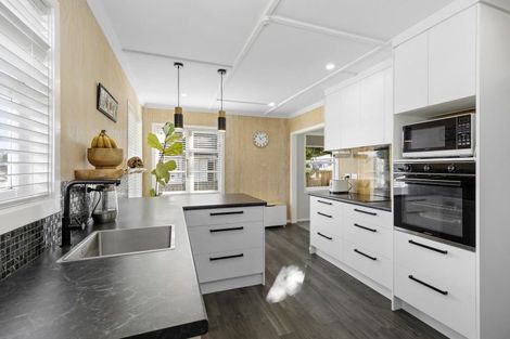 Photo of property in 38 Petrie Street, Wainuiomata, Lower Hutt, 5014