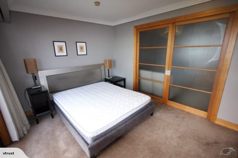 Photo of property in The Metropolis Apartments, 2710/1 Courthouse Lane, Auckland Central, Auckland, 1010