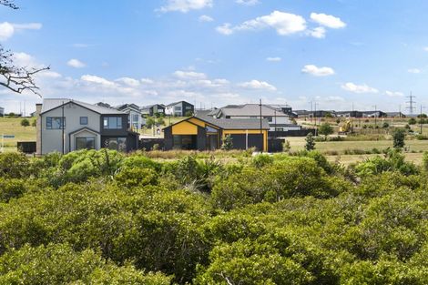 Photo of property in 51 Emerald Avenue, Rosehill, Papakura, 2113