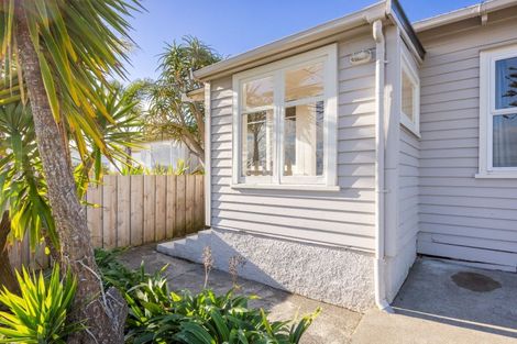 Photo of property in 9 Pukeko Place, Westshore, Napier, 4110