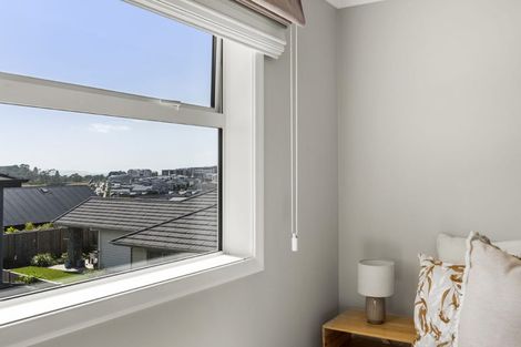 Photo of property in 9 Kukupa Lane, Long Bay, Auckland, 0630