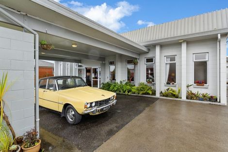 Photo of property in 373 Broadway, Stratford, 4332