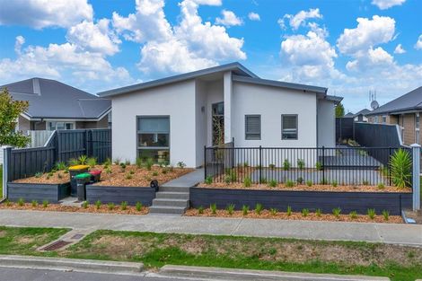 Photo of property in 10 Aroha Street, Pegasus, 7612