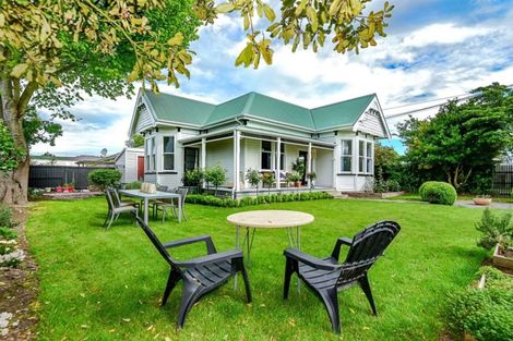 Photo of property in 12 Tyrone Street, Belfast, Christchurch, 8051