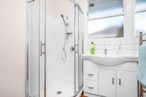 Photo of property in 17 Cameron Street, Papakura, 2110