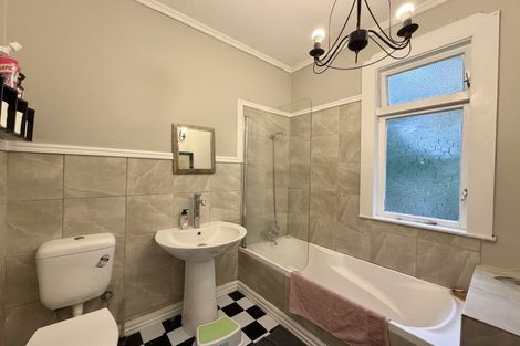 Photo of property in 6 Freyberg Place, Tokoroa, 3420