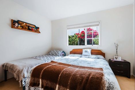 Photo of property in 2/8 Kinder Street, Acacia Bay, Taupo, 3330