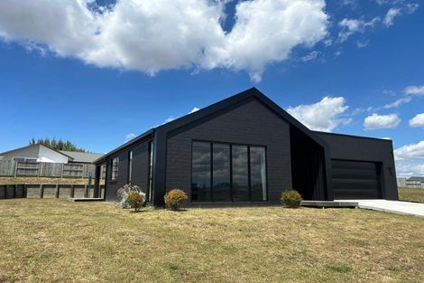 Photo of property in 13 Bragato Way, Te Kauwhata, 3710