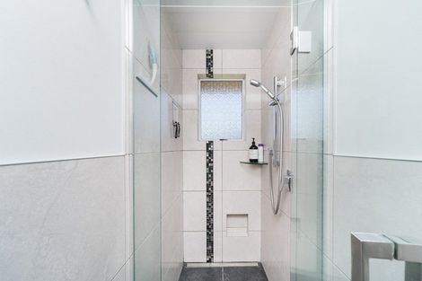 Photo of property in 3 Gainsborough Grove, Highbury, Palmerston North, 4412