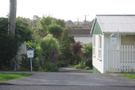 Photo of property in 18 Larnoch Road, Henderson, Auckland, 0610