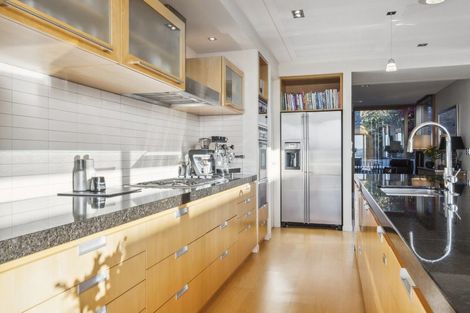 Photo of property in 28 Granville Terrace, Belleknowes, Dunedin, 9011