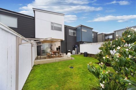 Photo of property in 6 Weta Road, Hobsonville, Auckland, 0616