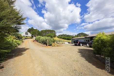 Photo of property in 231 Taiapa Road, Muriwai, Waimauku, 0881