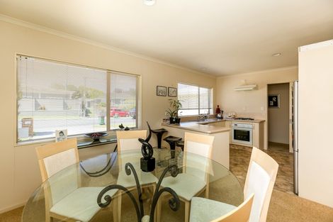 Photo of property in 301 Huatoki Street, Upper Vogeltown, New Plymouth, 4310