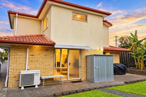 Photo of property in 25a Astley Avenue, New Lynn, Auckland, 0600