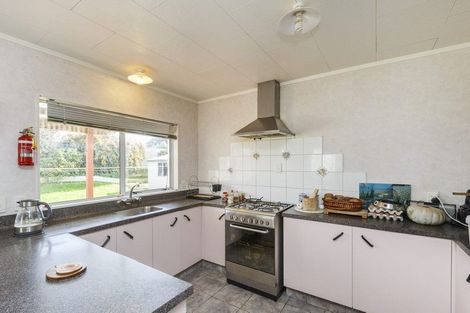 Photo of property in 38 Dalfield Place, Highbury, Palmerston North, 4412