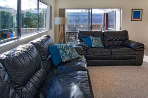 Photo of property in 33a Gilliam Street, New Lynn, Auckland, 0600