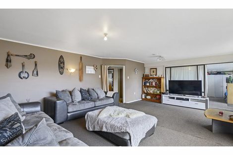 Photo of property in 415 Breezes Road, Aranui, Christchurch, 8061