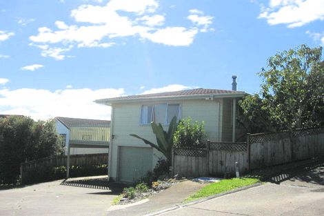 Photo of property in 2/57 Lewisham Street, Highland Park, Auckland, 2010
