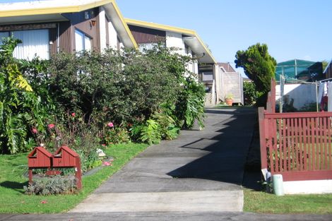 Photo of property in 1/83 Bramley Drive, Farm Cove, Auckland, 2012