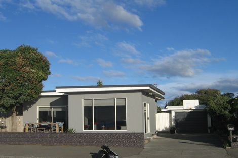 Photo of property in 90 The Esplanade, Westshore, Napier, 4110