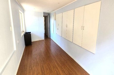 Photo of property in 181 Browns Bay Road, Browns Bay, Auckland, 0630