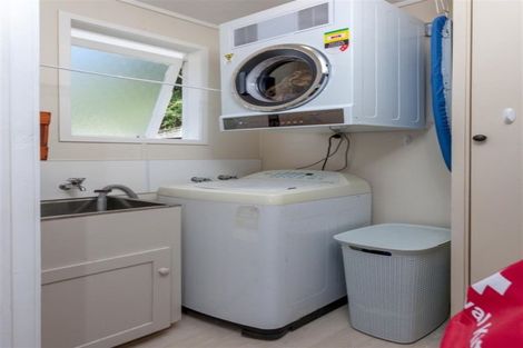 Photo of property in 10 Wai-iti Terrace, Whitianga, 3510