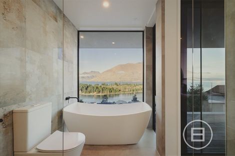Photo of property in 7b Wakatipu Heights, Queenstown, 9300