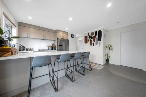 Photo of property in 28 Rainsford Road, Pukekohe, 2120