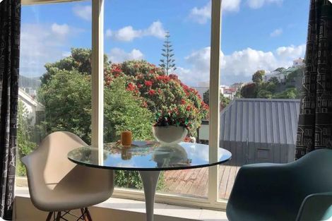 Photo of property in 11/4 Claremont Grove, Mount Victoria, Wellington, 6011