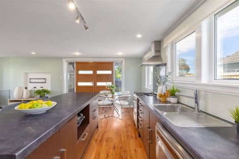 Photo of property in 53 Morrison Avenue, Northcote, Christchurch, 8052