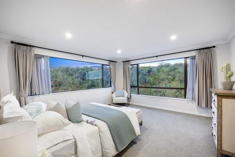 Photo of property in 10 Kina Place, Long Bay, Auckland, 0630