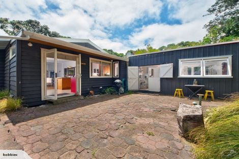 Photo of property in 54 Beach Valley Road, Piha, New Lynn, 0772