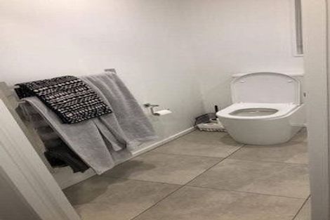 Photo of property in 60a Viewmont Drive, Harbour View, Lower Hutt, 5010