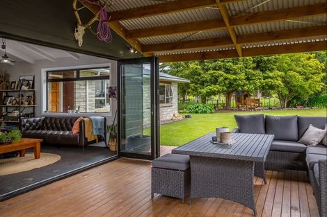 Photo of property in 1008 Cowper Road, Dannevirke, 4976