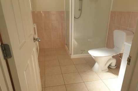 Photo of property in 8 Shah Place, Glen Eden, Auckland, 0602