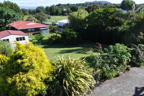 Photo of property in 122 Athenree Road, Athenree, Katikati, 3177
